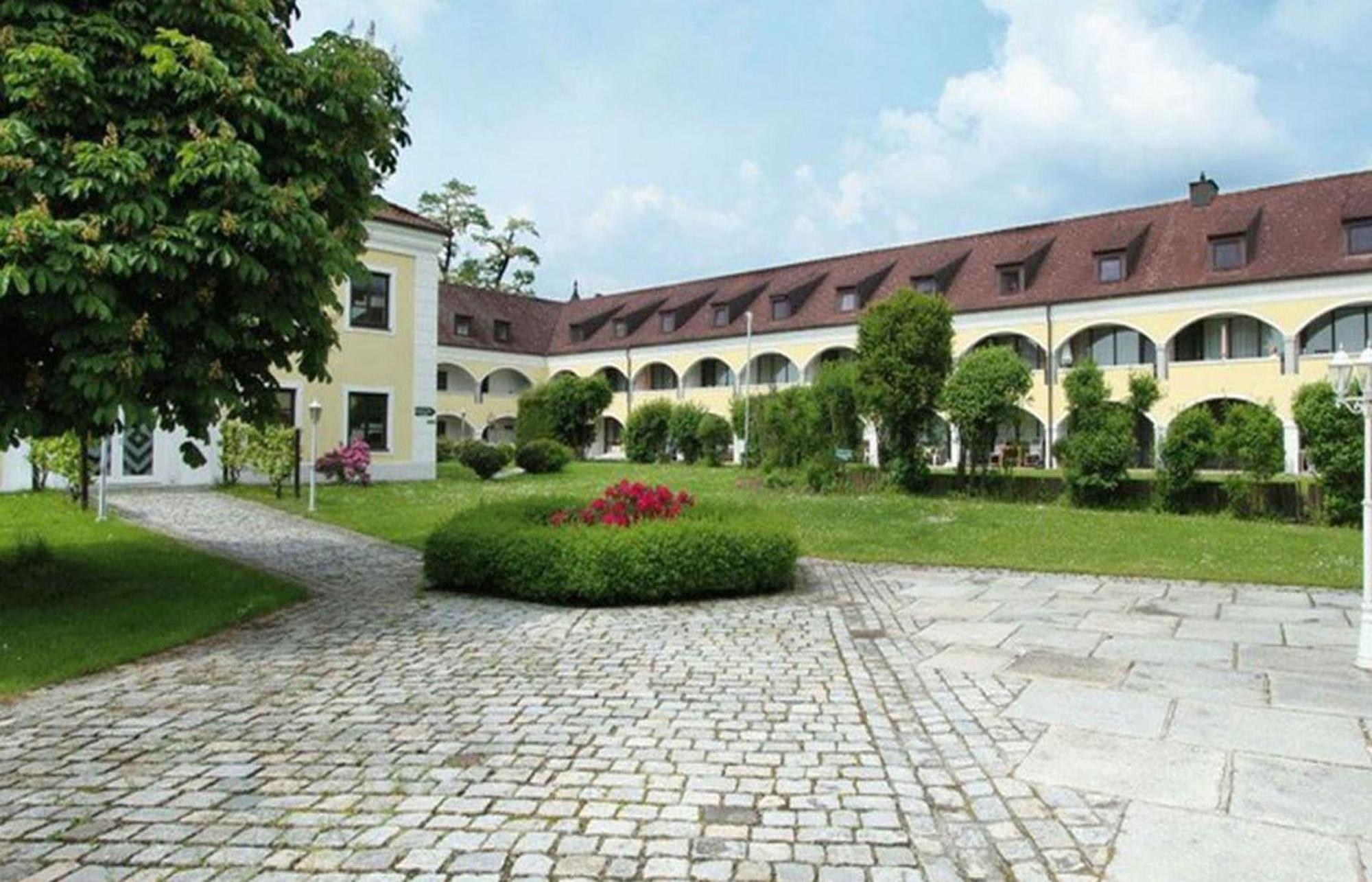 Schloss Kirchham Exterior foto